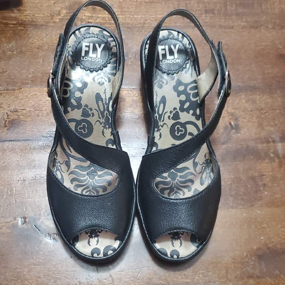 Fly London Women's Black Peep-Toe Sandals